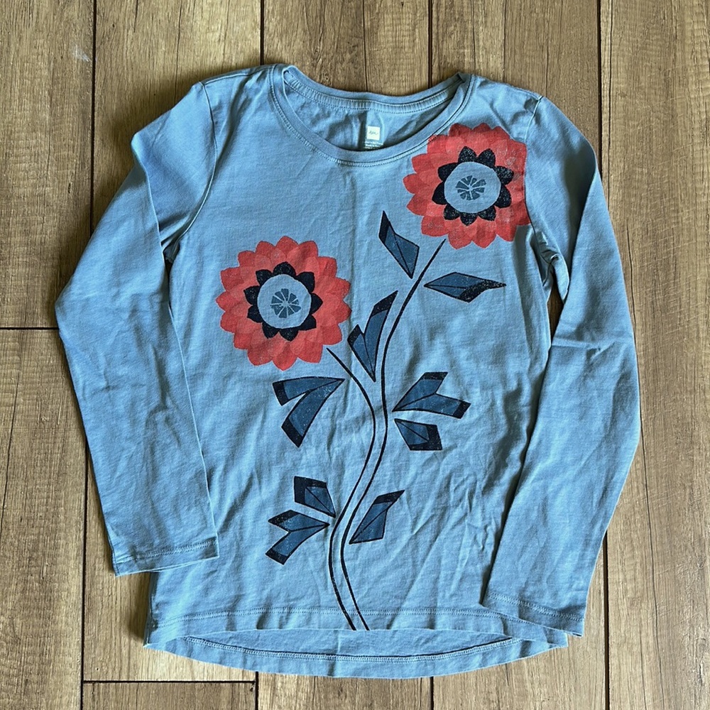 Tea Collection Long Sleeve Tee, Size L (8-10).
